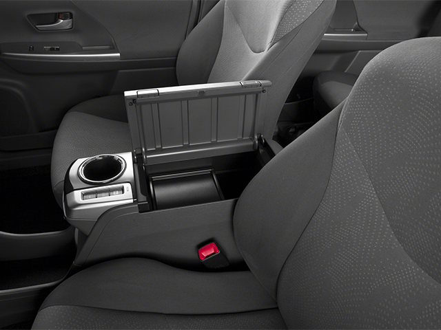 2014 Toyota Prius v Three