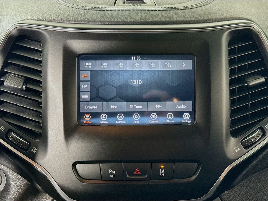 2021 Jeep Cherokee Latitude Luxury 4X4