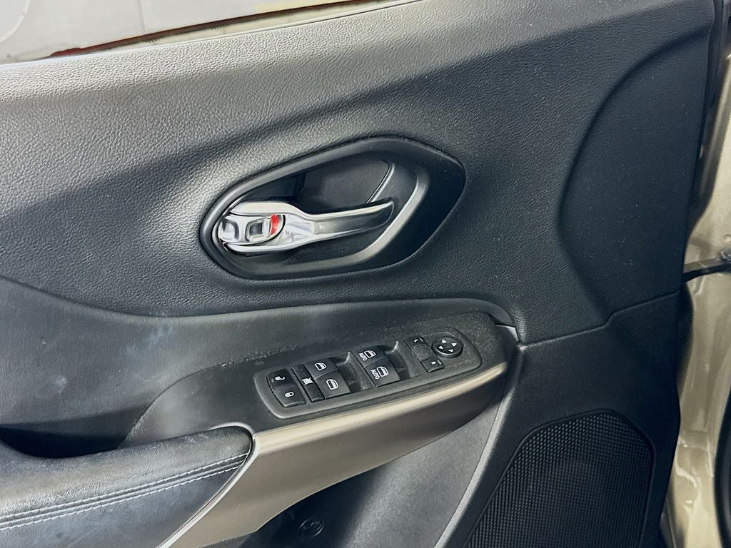 2021 Jeep Cherokee Latitude Luxury 4X4