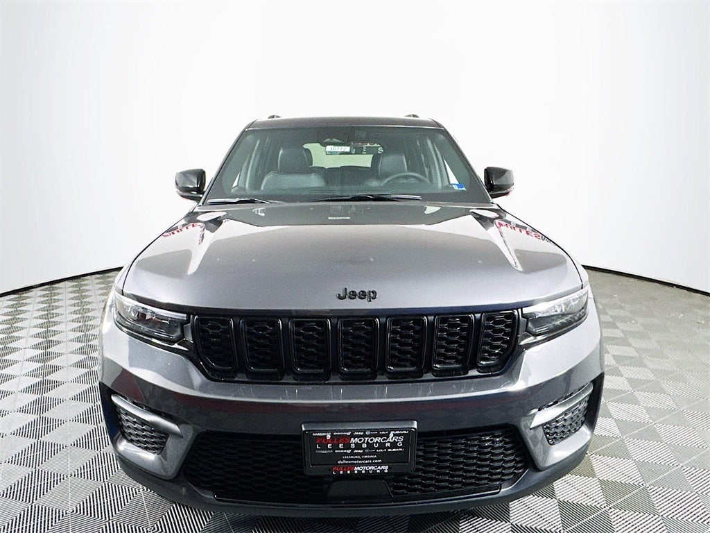 2025 Jeep Grand Cherokee Laredo