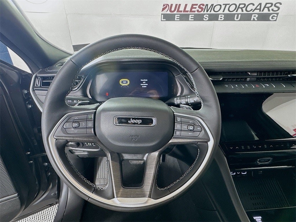 2026 Jeep Grand Cherokee Laredo