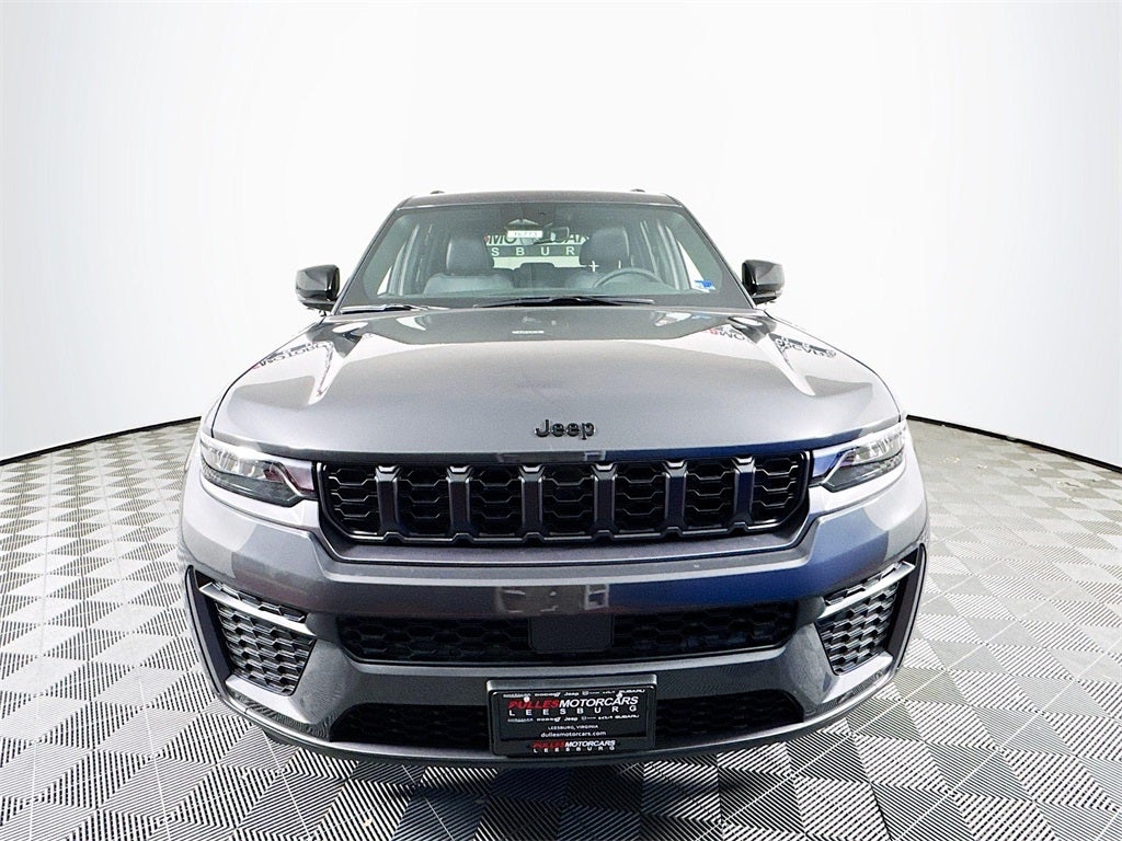 2026 Jeep Grand Cherokee Laredo