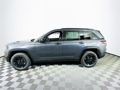 2026 Jeep Grand Cherokee Laredo