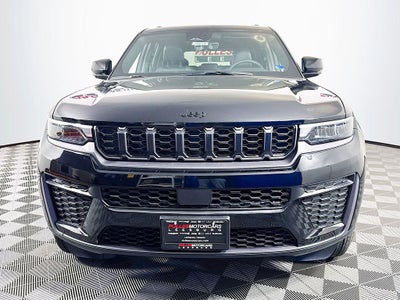 2026 Jeep Grand Cherokee Laredo