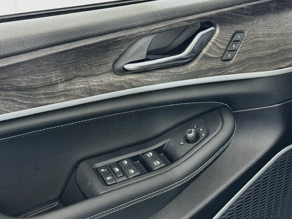 2027 Jeep Grand Cherokee Limited Reserve