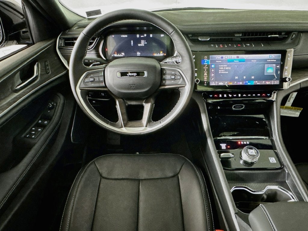 2027 Jeep Grand Cherokee Limited Reserve