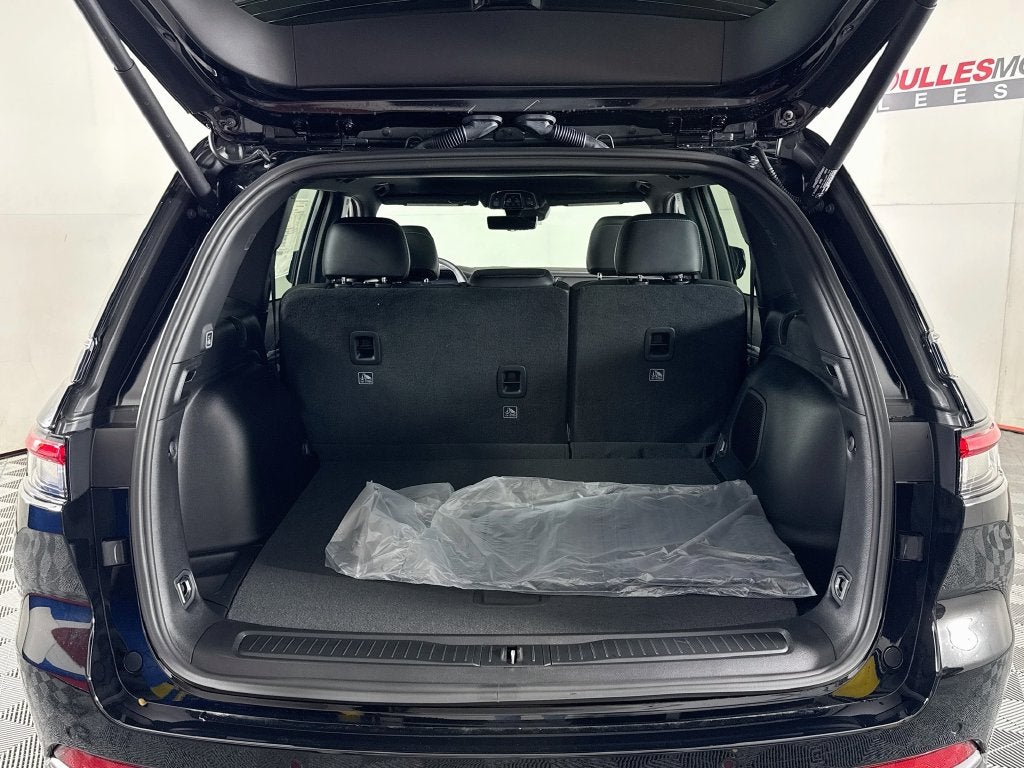 2027 Jeep Grand Cherokee Limited Reserve