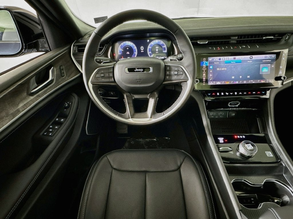 2027 Jeep Grand Cherokee Limited Reserve