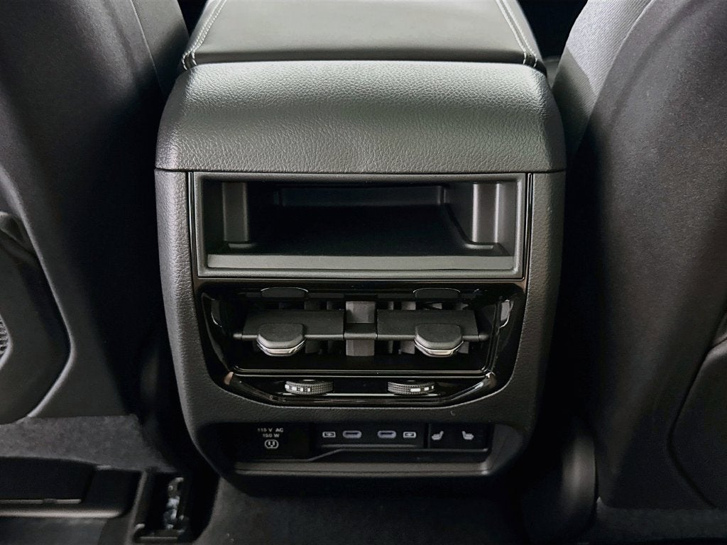 2027 Jeep Grand Cherokee Limited Reserve