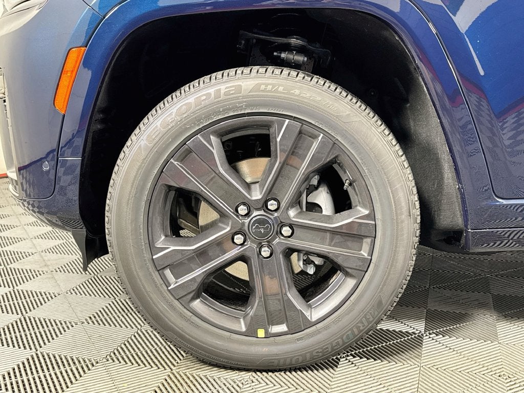 2027 Jeep Grand Cherokee Limited Reserve