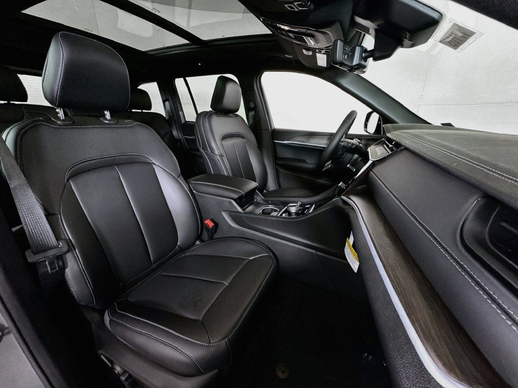 2027 Jeep Grand Cherokee Limited