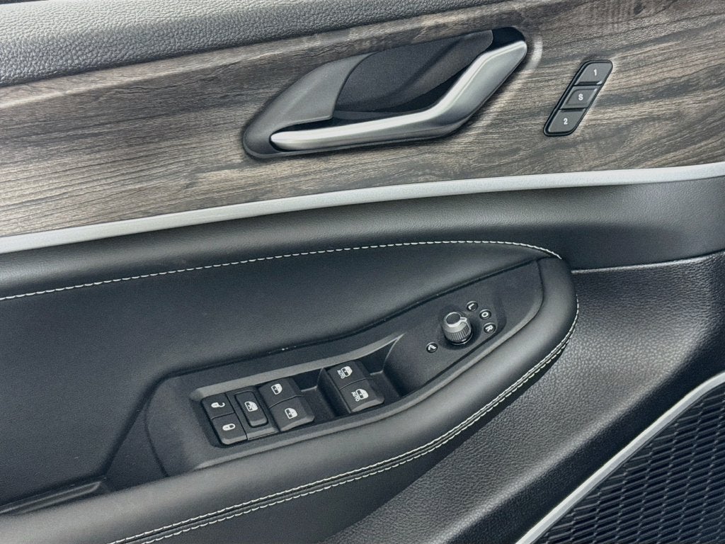 2027 Jeep Grand Cherokee Limited