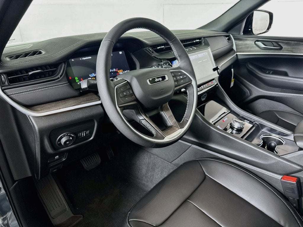 2027 Jeep Grand Cherokee Limited