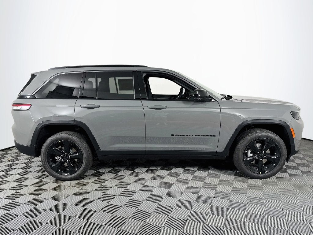2027 Jeep Grand Cherokee Limited