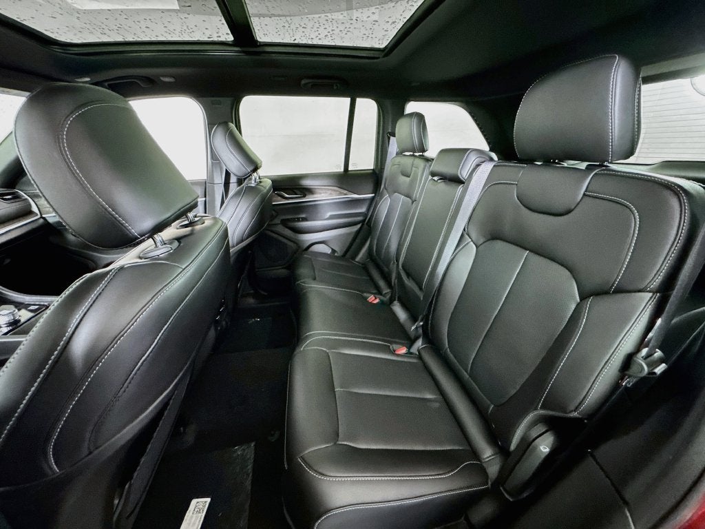 2027 Jeep Grand Cherokee Limited
