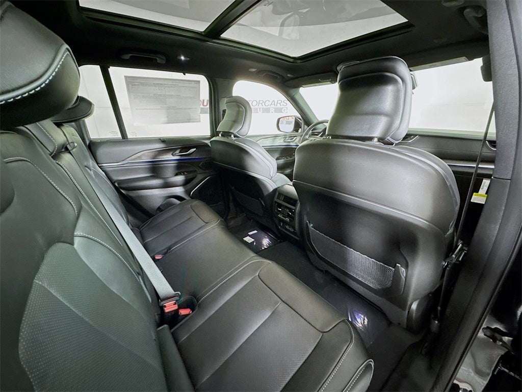 2025 Jeep Grand Cherokee Overland