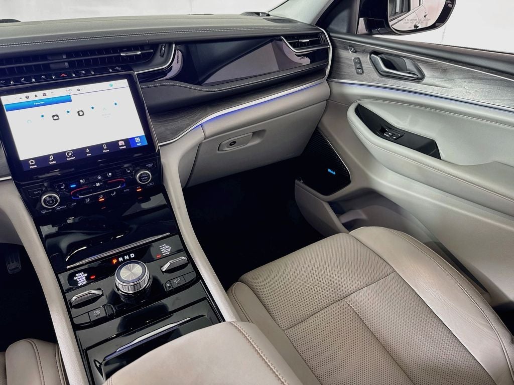 2022 Jeep Grand Cherokee Overland 4X4