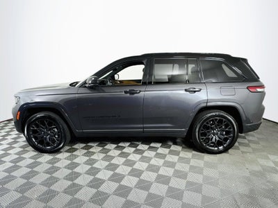 2025 Jeep Grand Cherokee Summit Reserve Reserve 4X4
