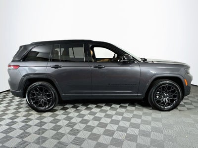 2025 Jeep Grand Cherokee Summit Reserve Reserve 4X4