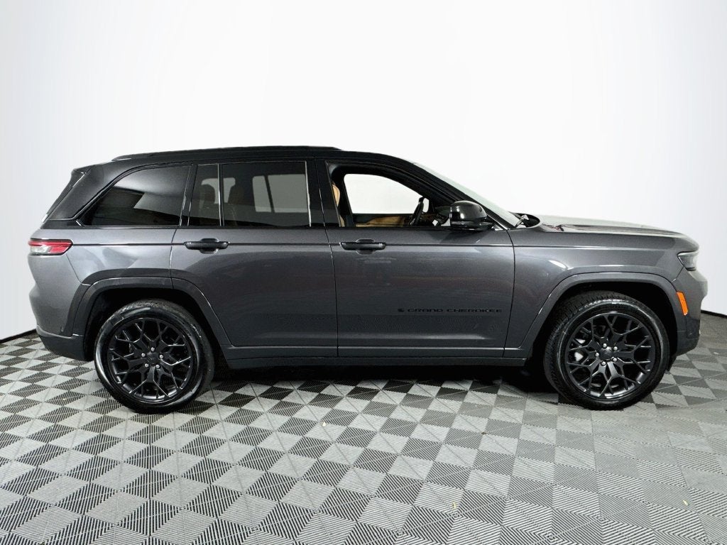2025 Jeep Grand Cherokee Summit Reserve Reserve 4X4