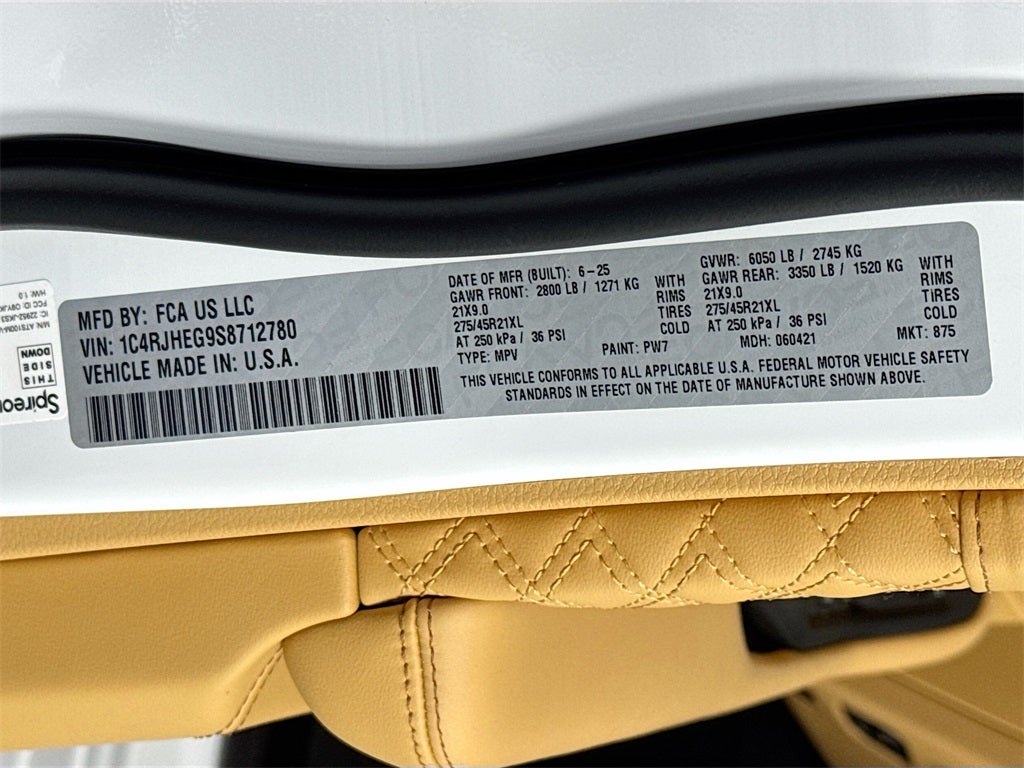 2025 Jeep Grand Cherokee Summit