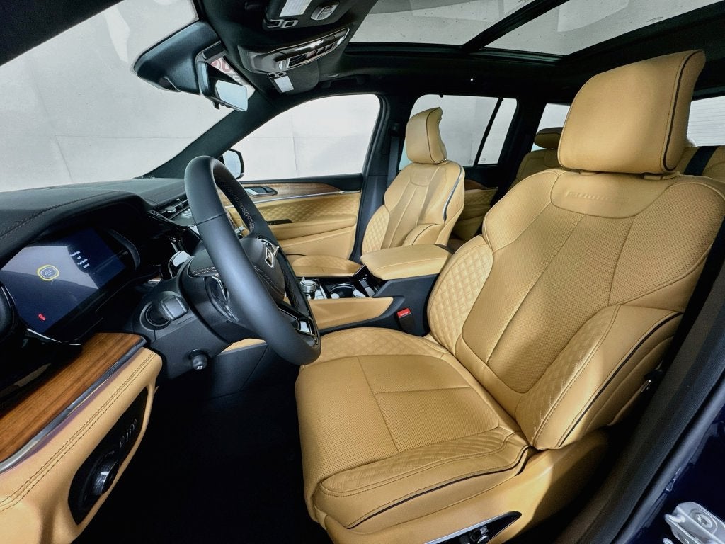 2027 Jeep Grand Cherokee Summit