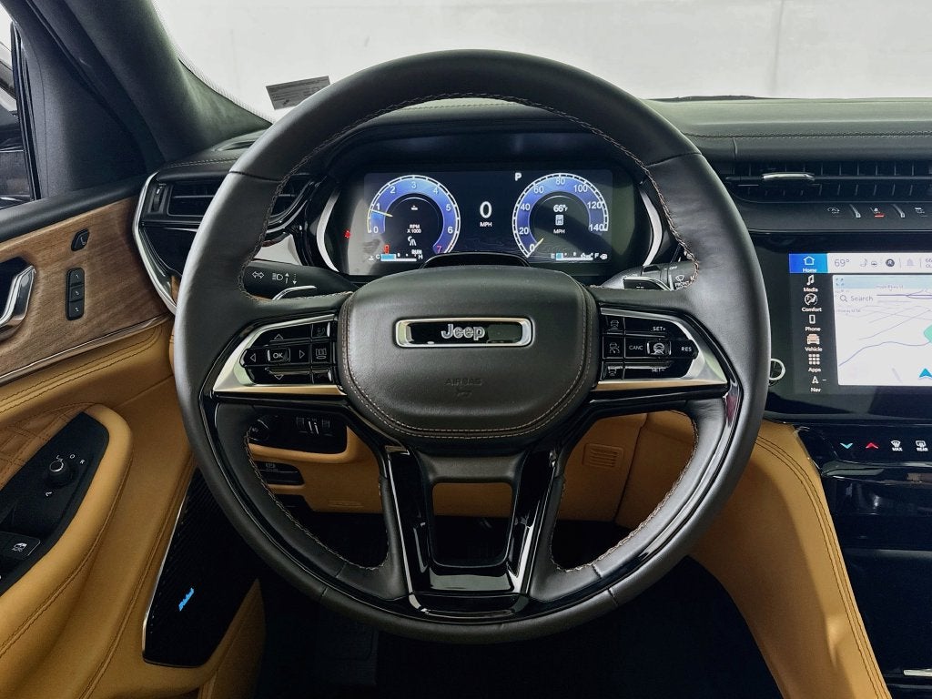 2027 Jeep Grand Cherokee Summit