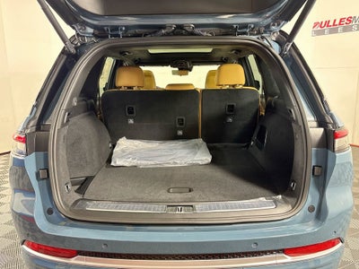 2027 Jeep Grand Cherokee Summit