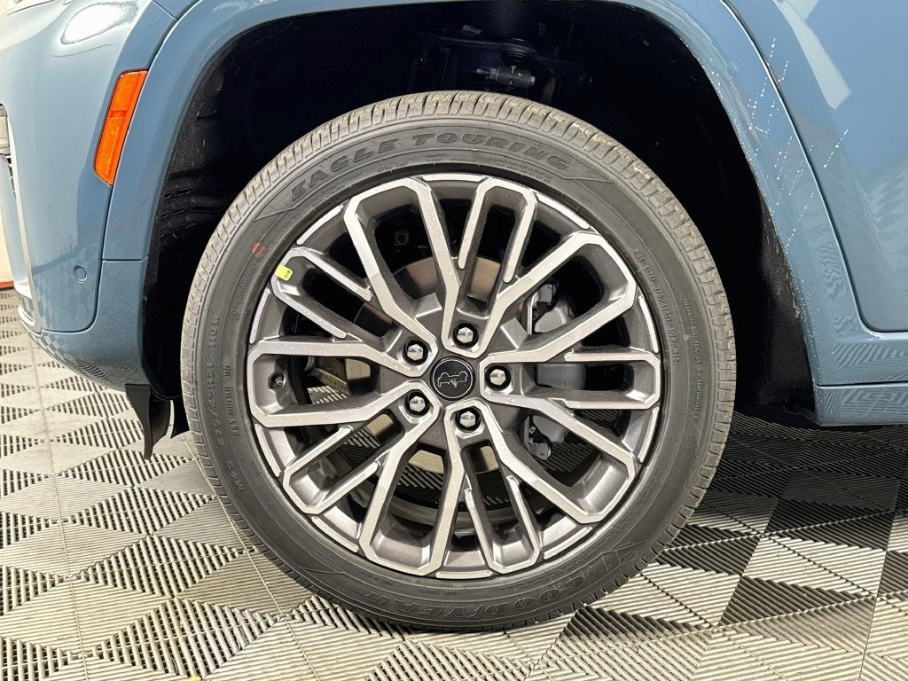 2027 Jeep Grand Cherokee Summit