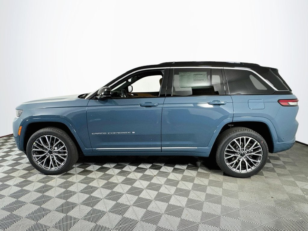 2027 Jeep Grand Cherokee Summit
