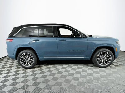 2027 Jeep Grand Cherokee Summit