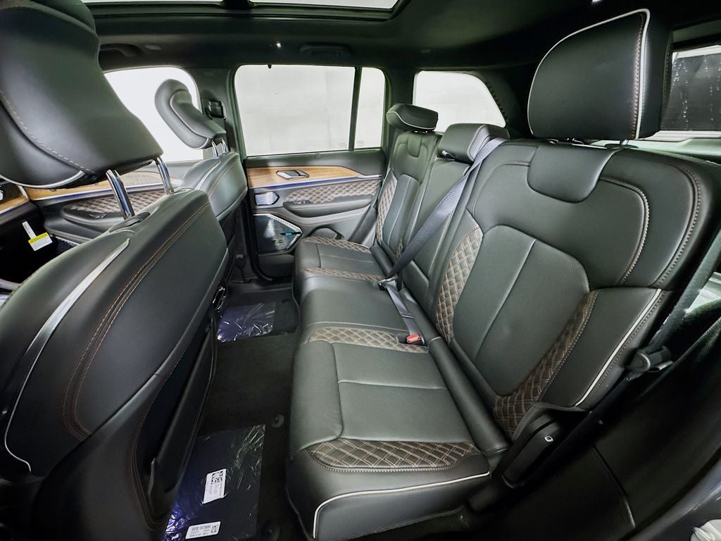 2026 Jeep Grand Cherokee Summit