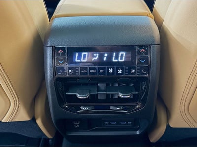 2026 Jeep Grand Cherokee Summit
