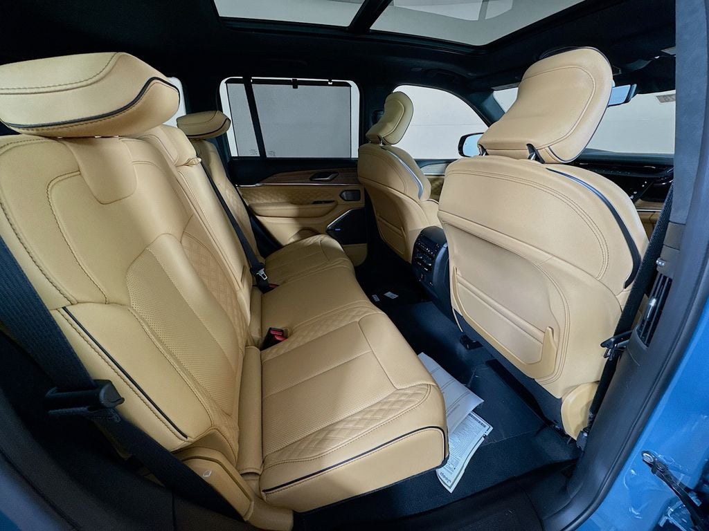 2026 Jeep Grand Cherokee Summit