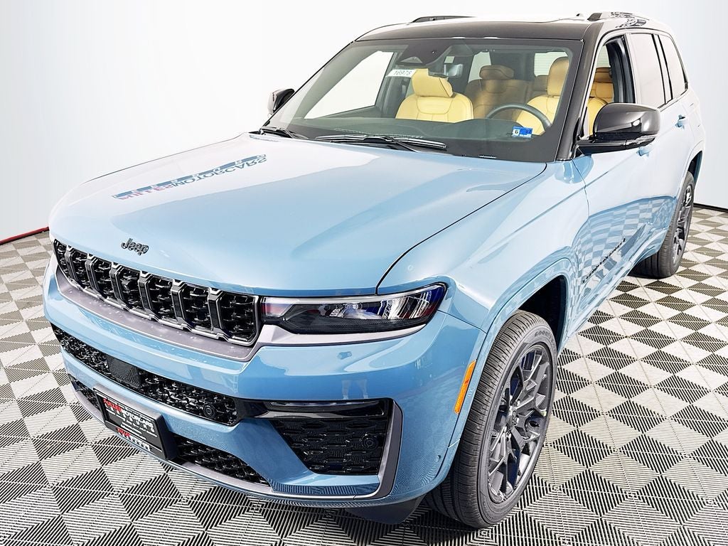2026 Jeep Grand Cherokee Summit
