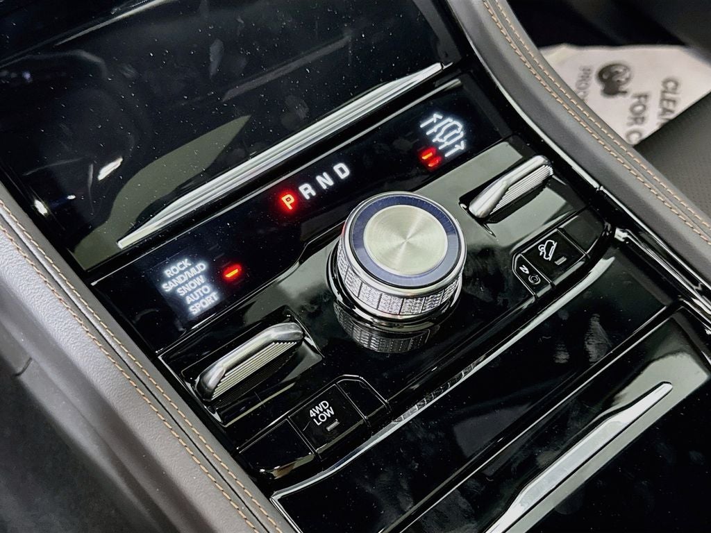 2026 Jeep Grand Cherokee Summit