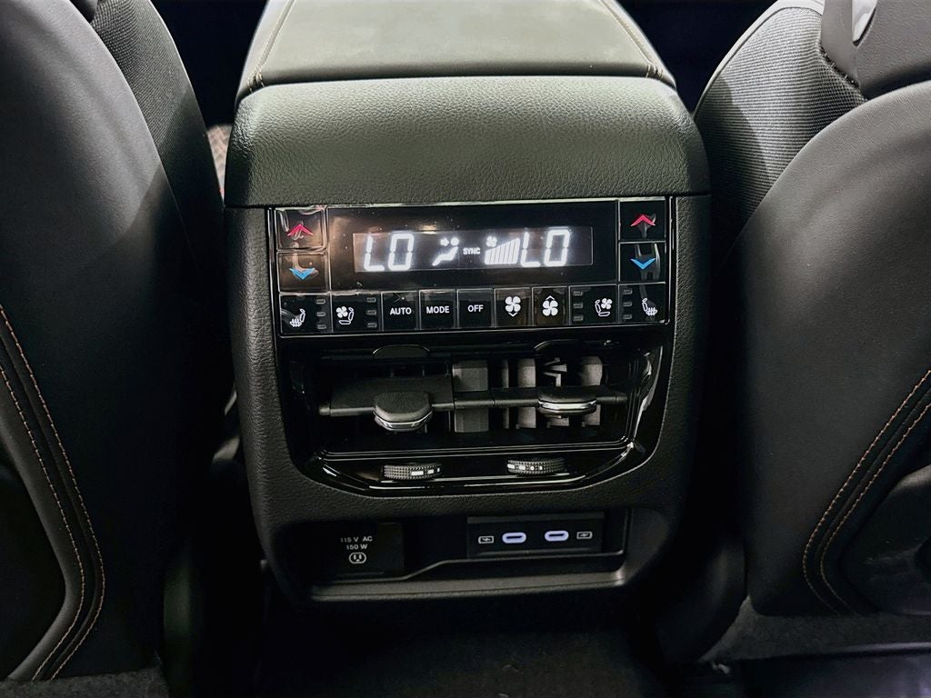 2026 Jeep Grand Cherokee Summit