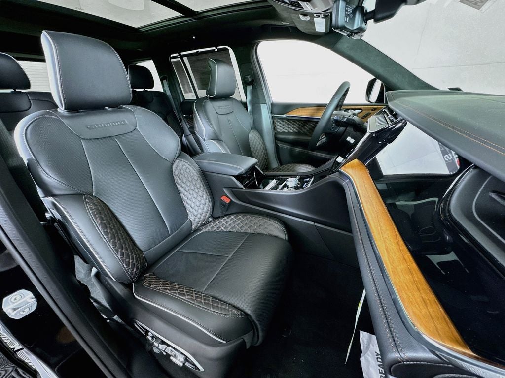 2026 Jeep Grand Cherokee Summit
