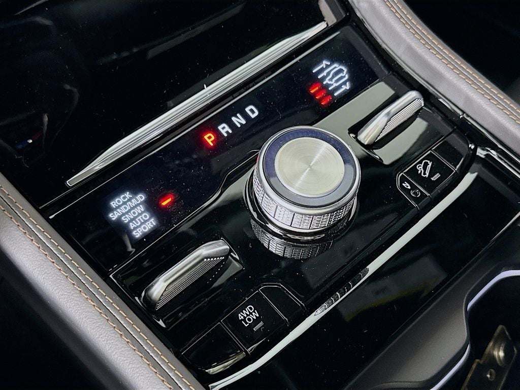 2026 Jeep Grand Cherokee Summit