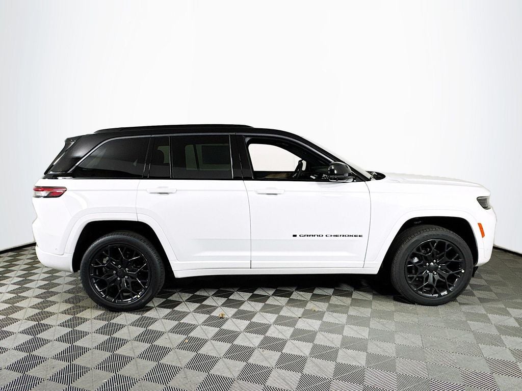 2026 Jeep Grand Cherokee Summit