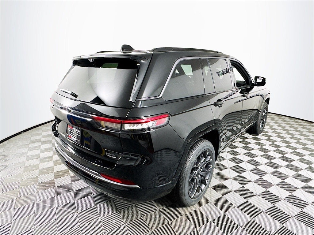 2026 Jeep Grand Cherokee Summit