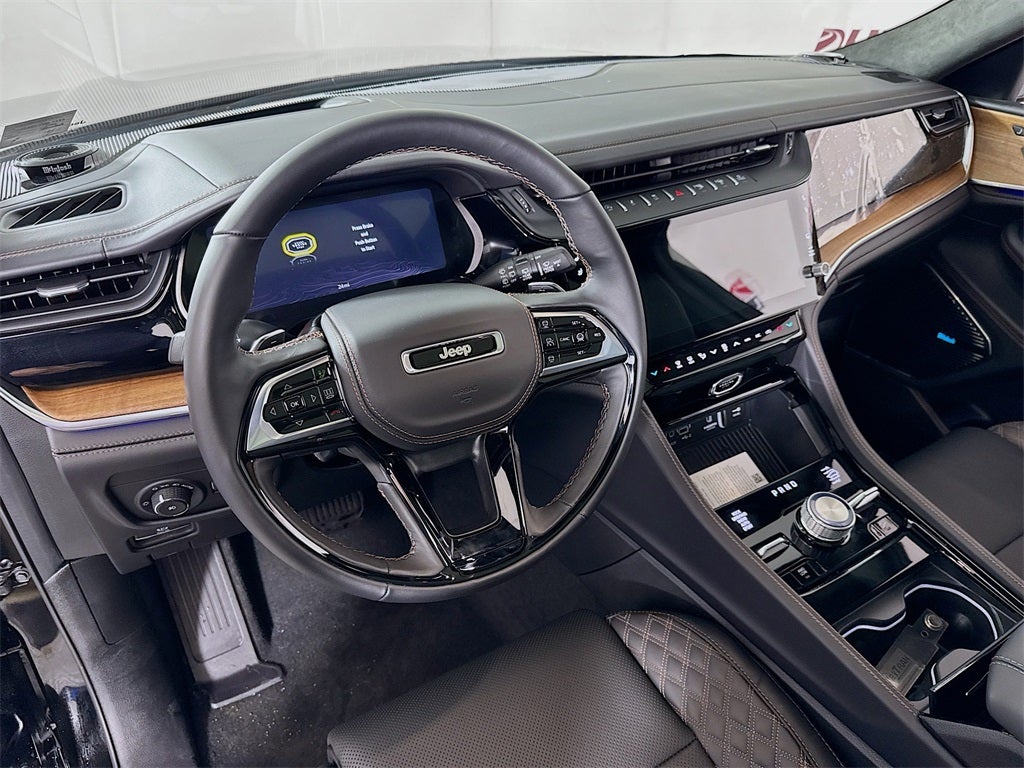 2026 Jeep Grand Cherokee Summit