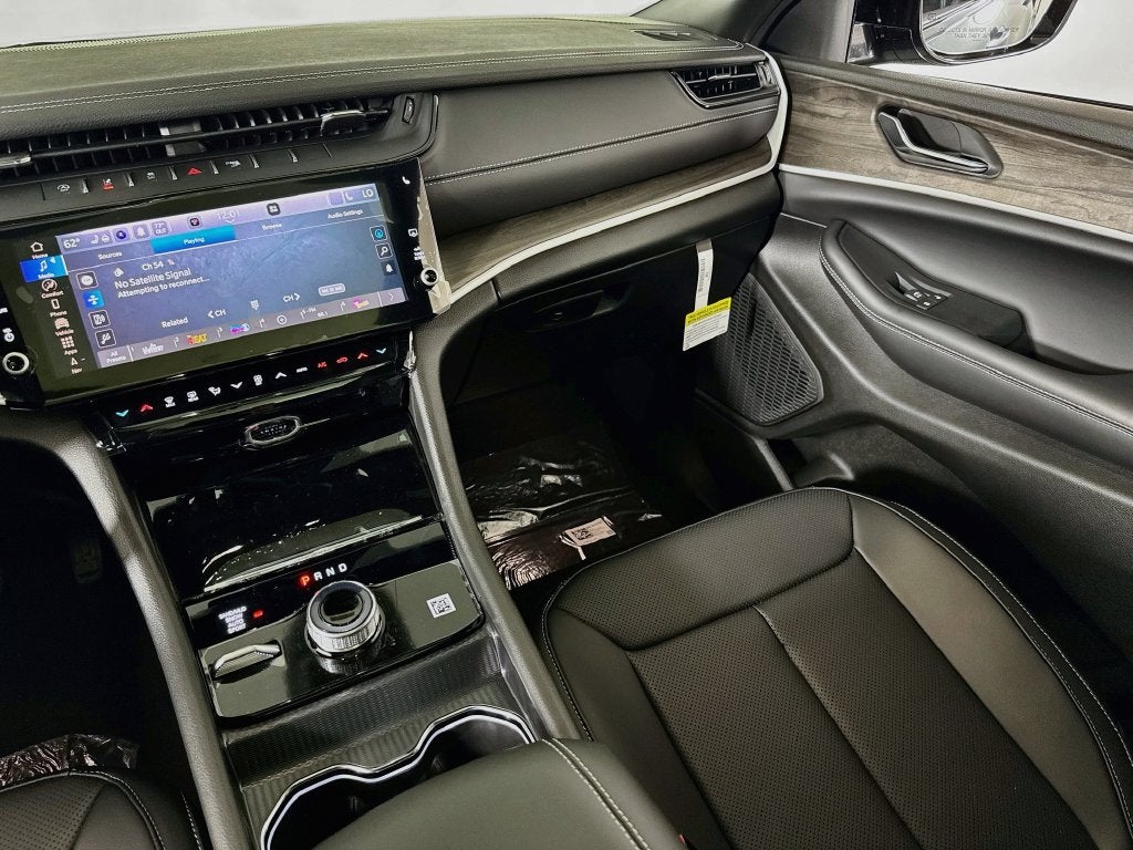 2027 Jeep Grand Cherokee L Limited