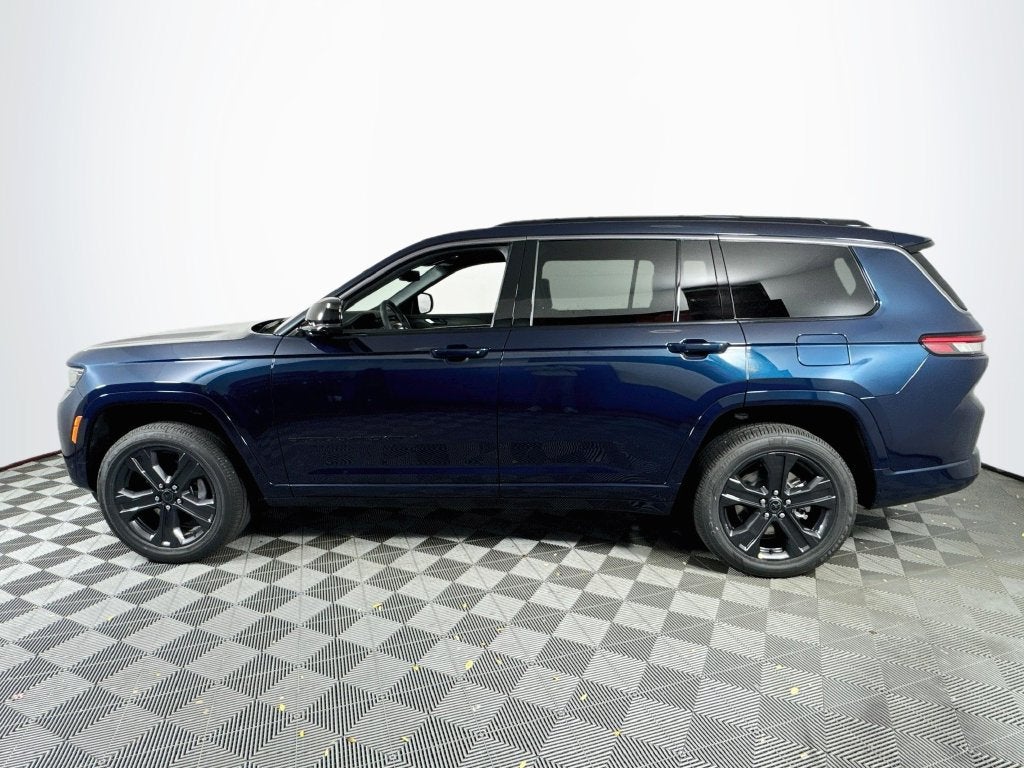 2027 Jeep Grand Cherokee L Limited Reserve