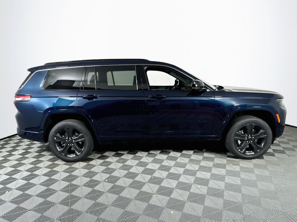 2027 Jeep Grand Cherokee L Limited Reserve