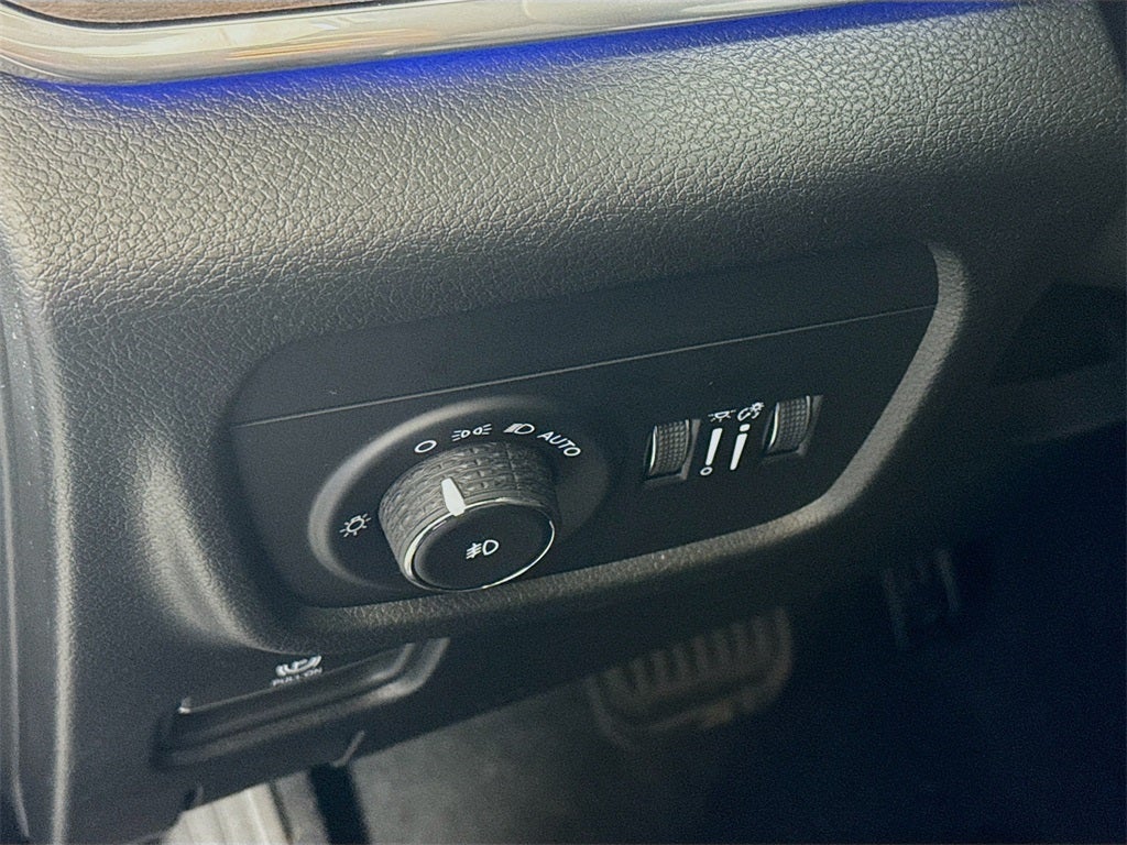 2025 Jeep Grand Cherokee L Summit