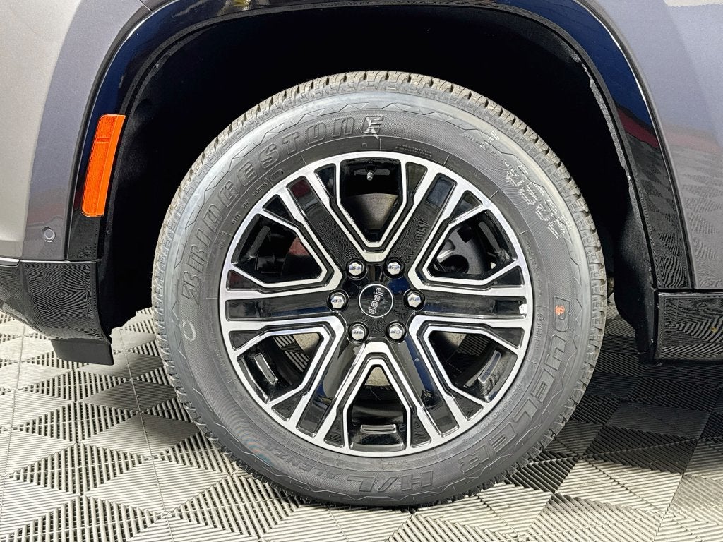 2026 Jeep Grand Wagoneer 4x4