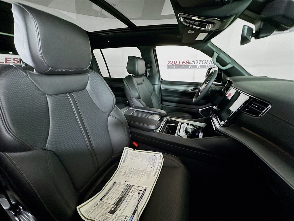 2026 Jeep Grand Wagoneer Base