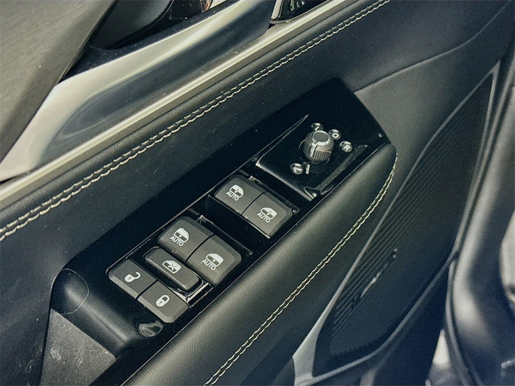 2026 Jeep Grand Wagoneer Base