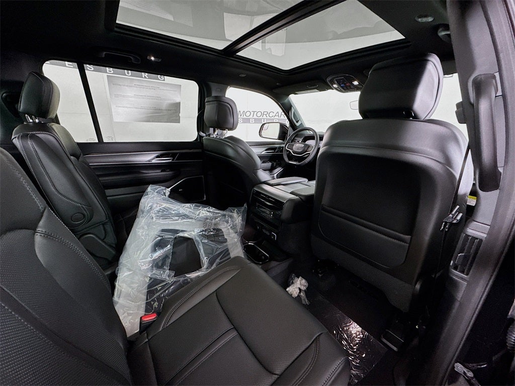 2026 Jeep Grand Wagoneer Base